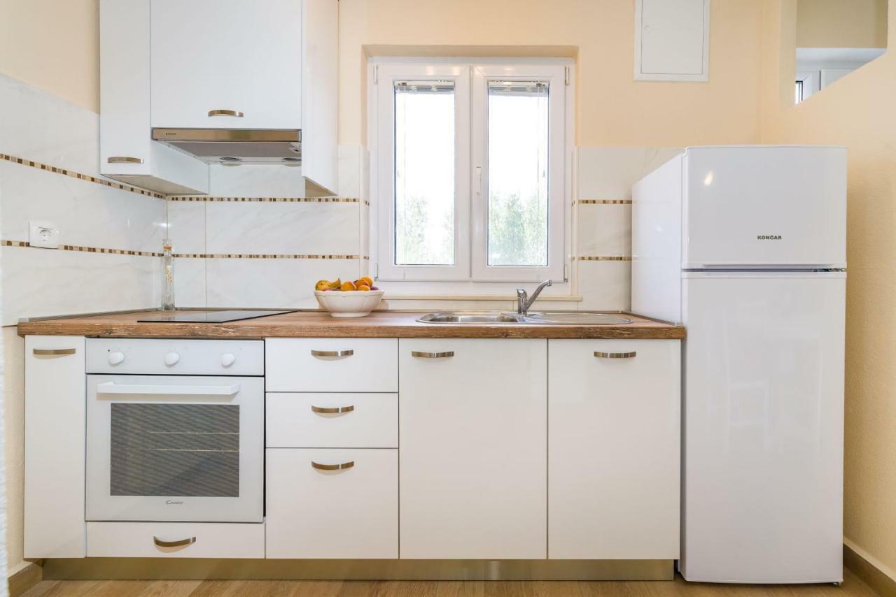 Long Island Olive Apartment Sali Dış mekan fotoğraf
