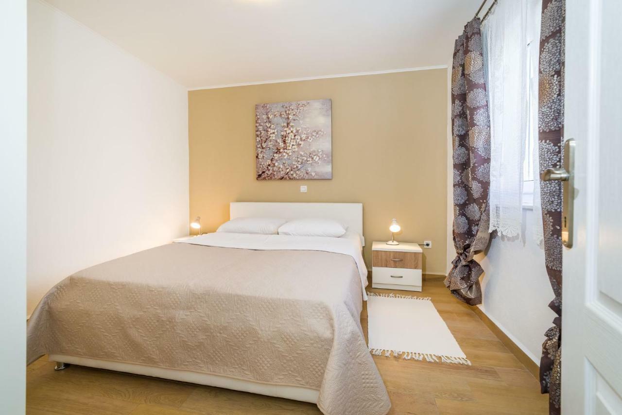 Long Island Olive Apartment Sali Dış mekan fotoğraf