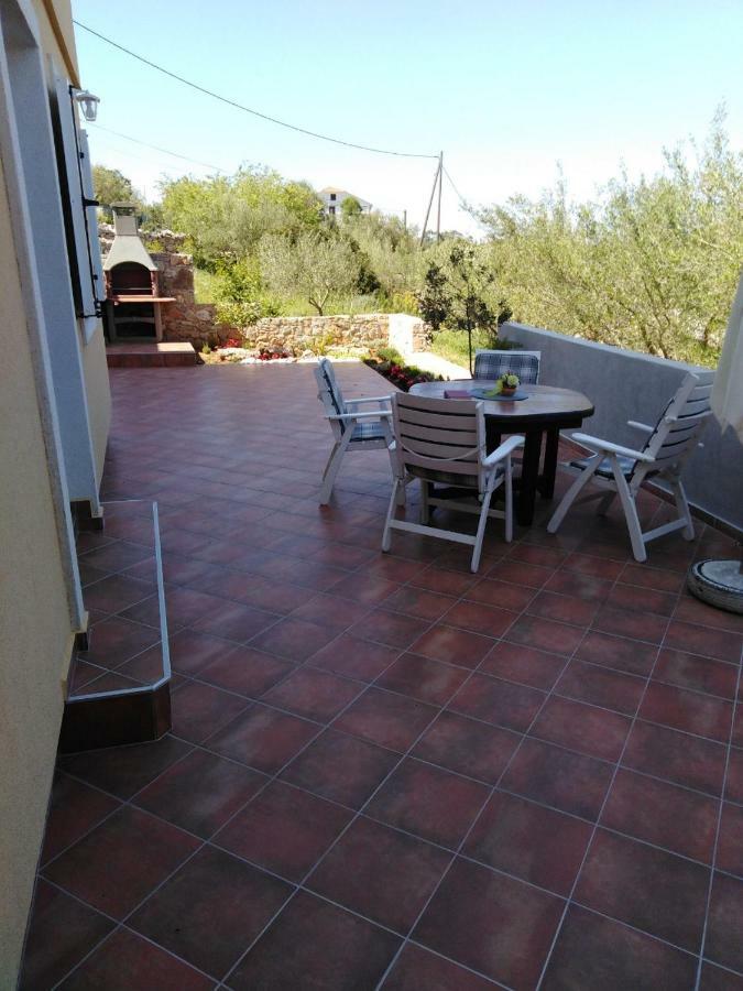 Long Island Olive Apartment Sali Dış mekan fotoğraf