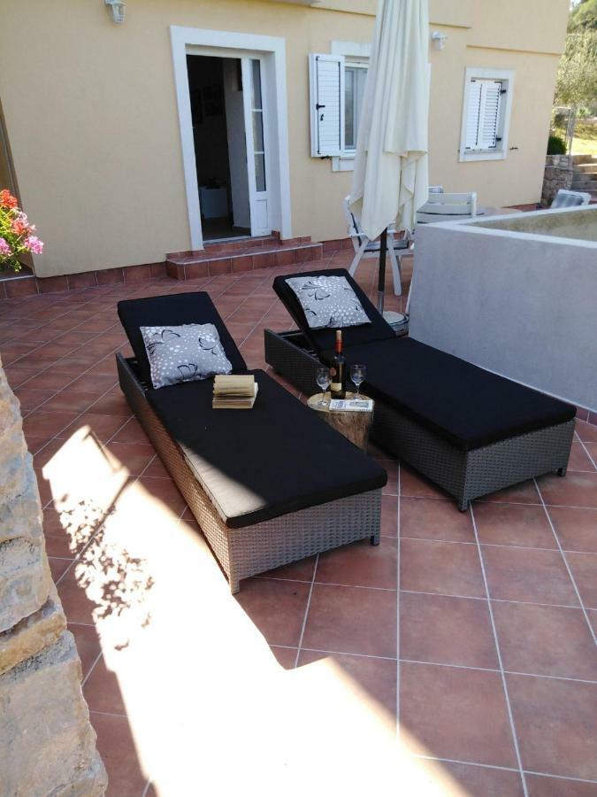 Long Island Olive Apartment Sali Dış mekan fotoğraf